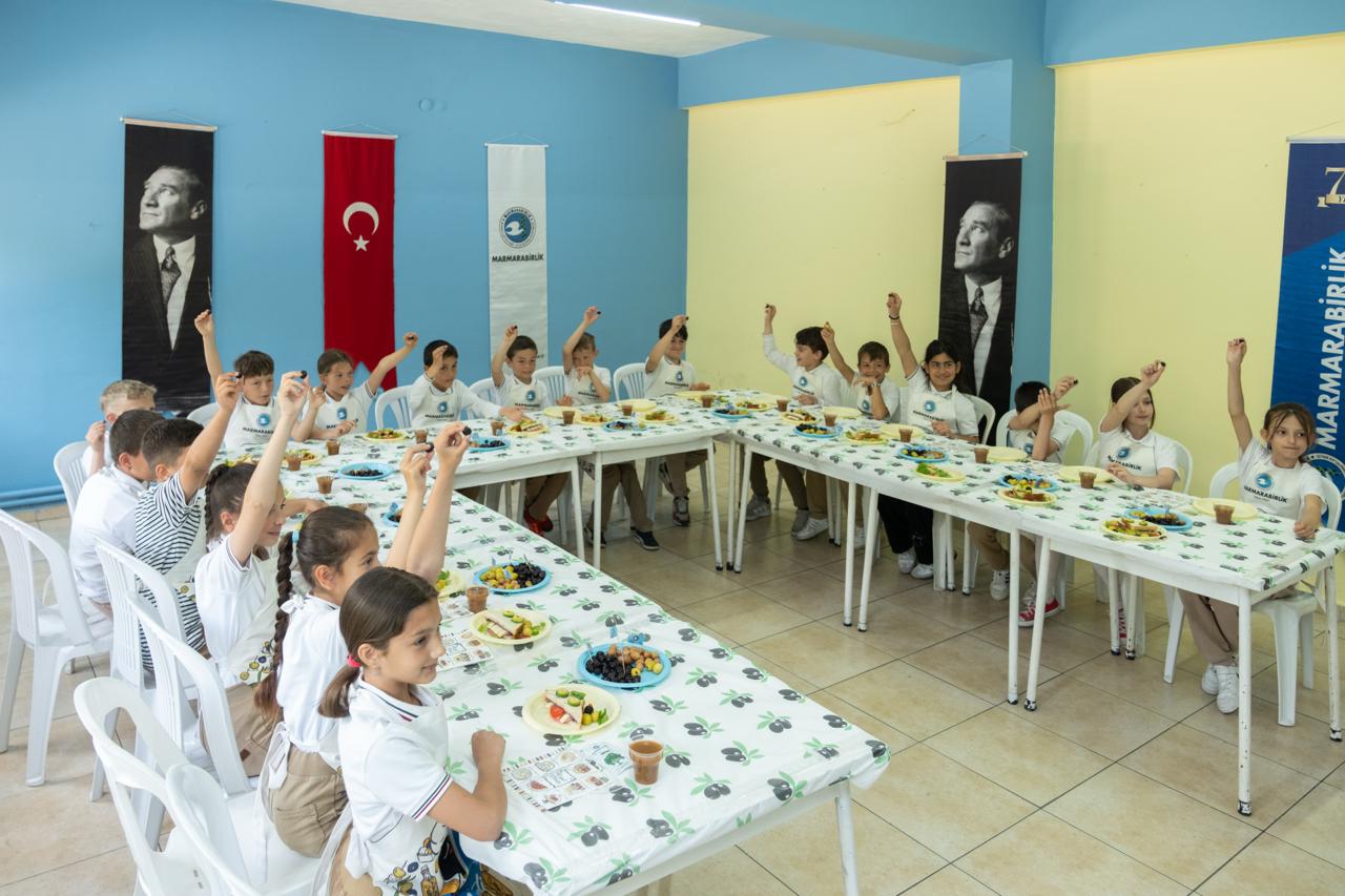 Zeytin Kültürü Gelecek Nesillere Aktarılıyor