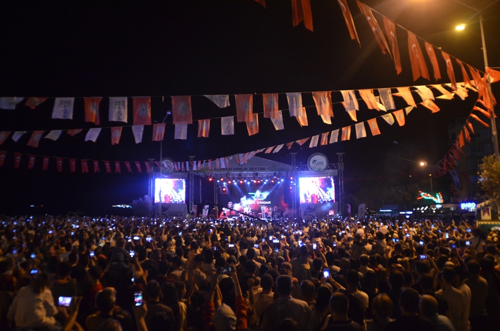 Gemlik’te Genç Rock Festivali Heyecanı