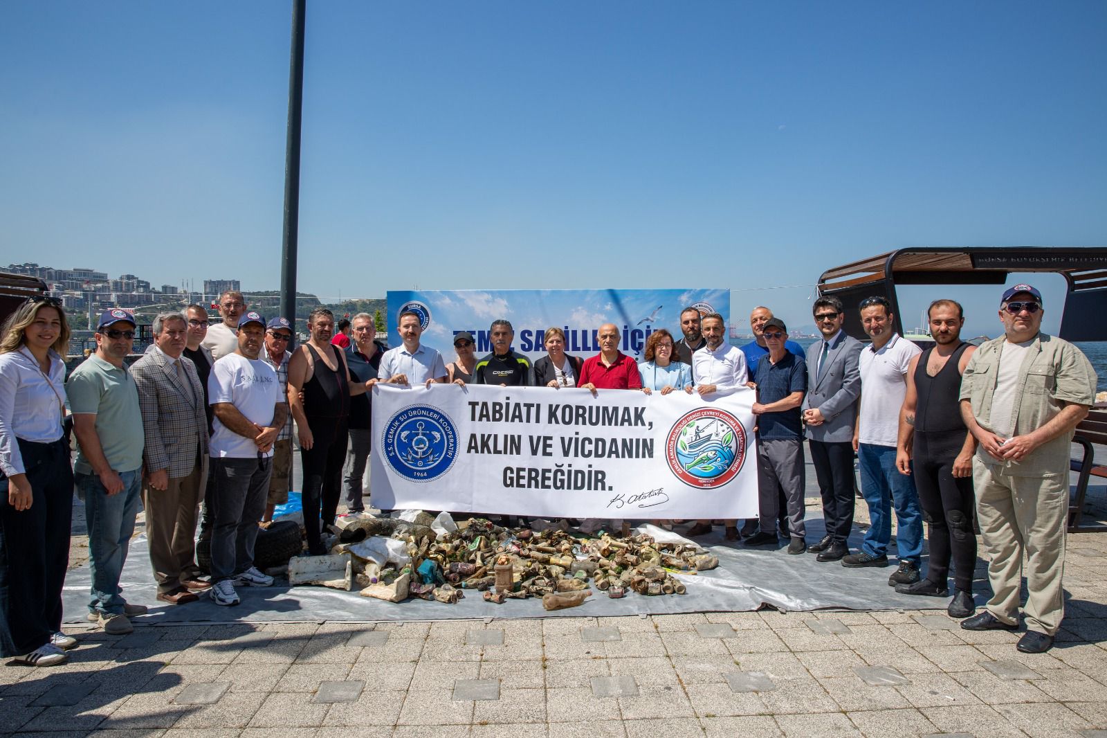 Büyükşehir’den Gemlik’te deniz dibi temizliği