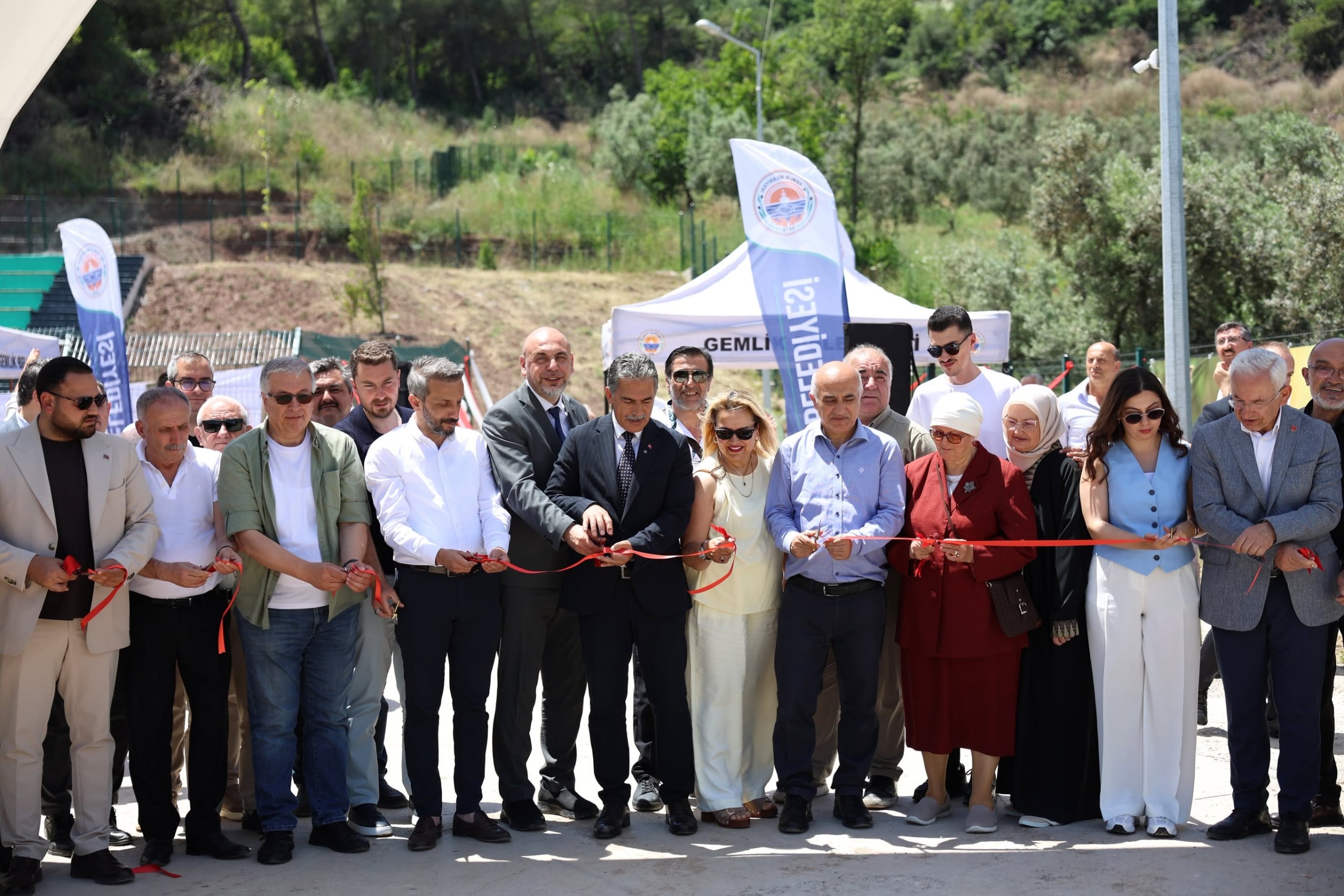 Gemlik’te Sahipsiz Hayvan Bakımevi ve Doğal Yaşam Alanı Törenle Açıldı