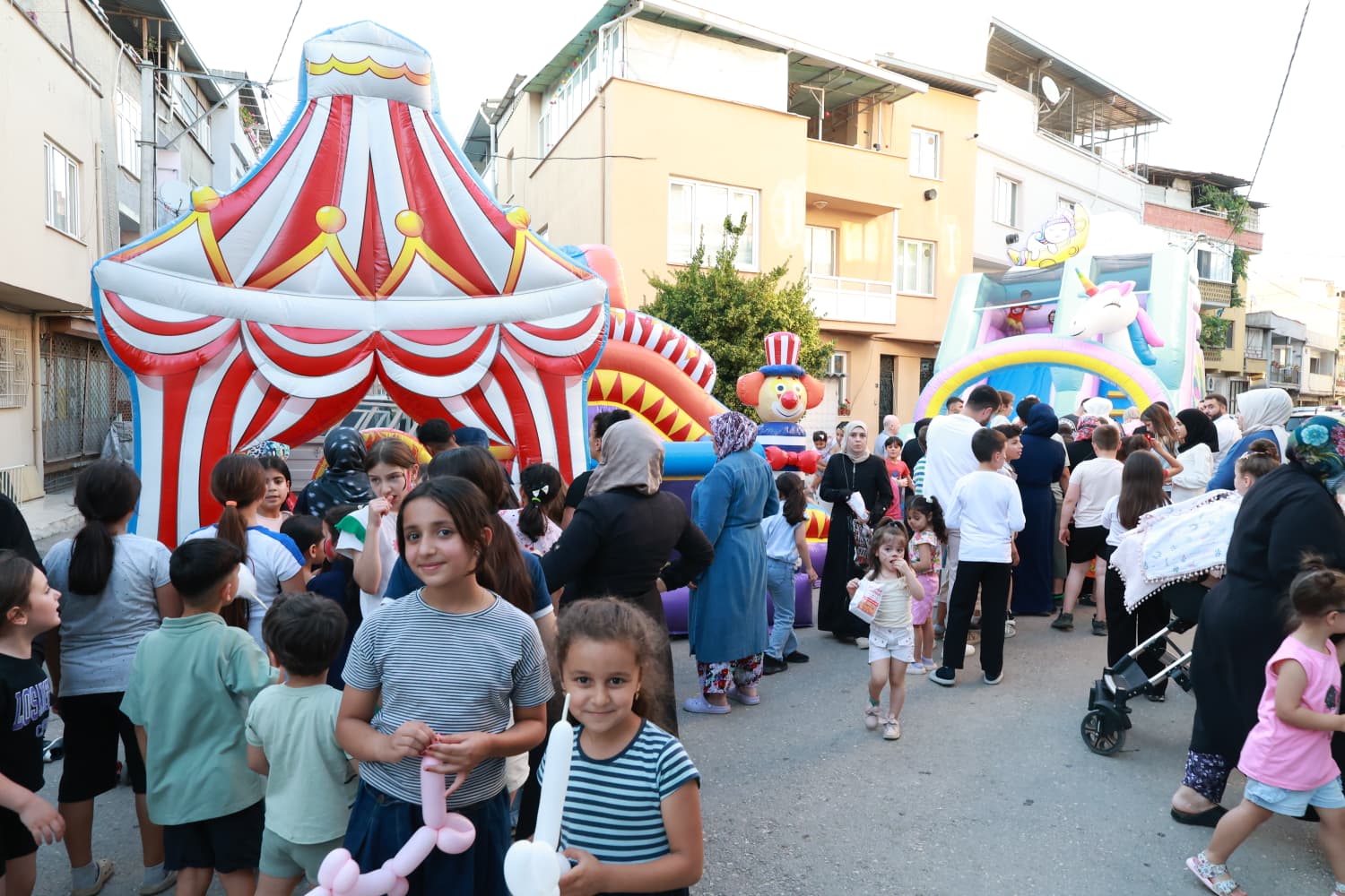 Osmangazi’de Yaz Mahalle Şenlikleri Coşkuyla Başladı