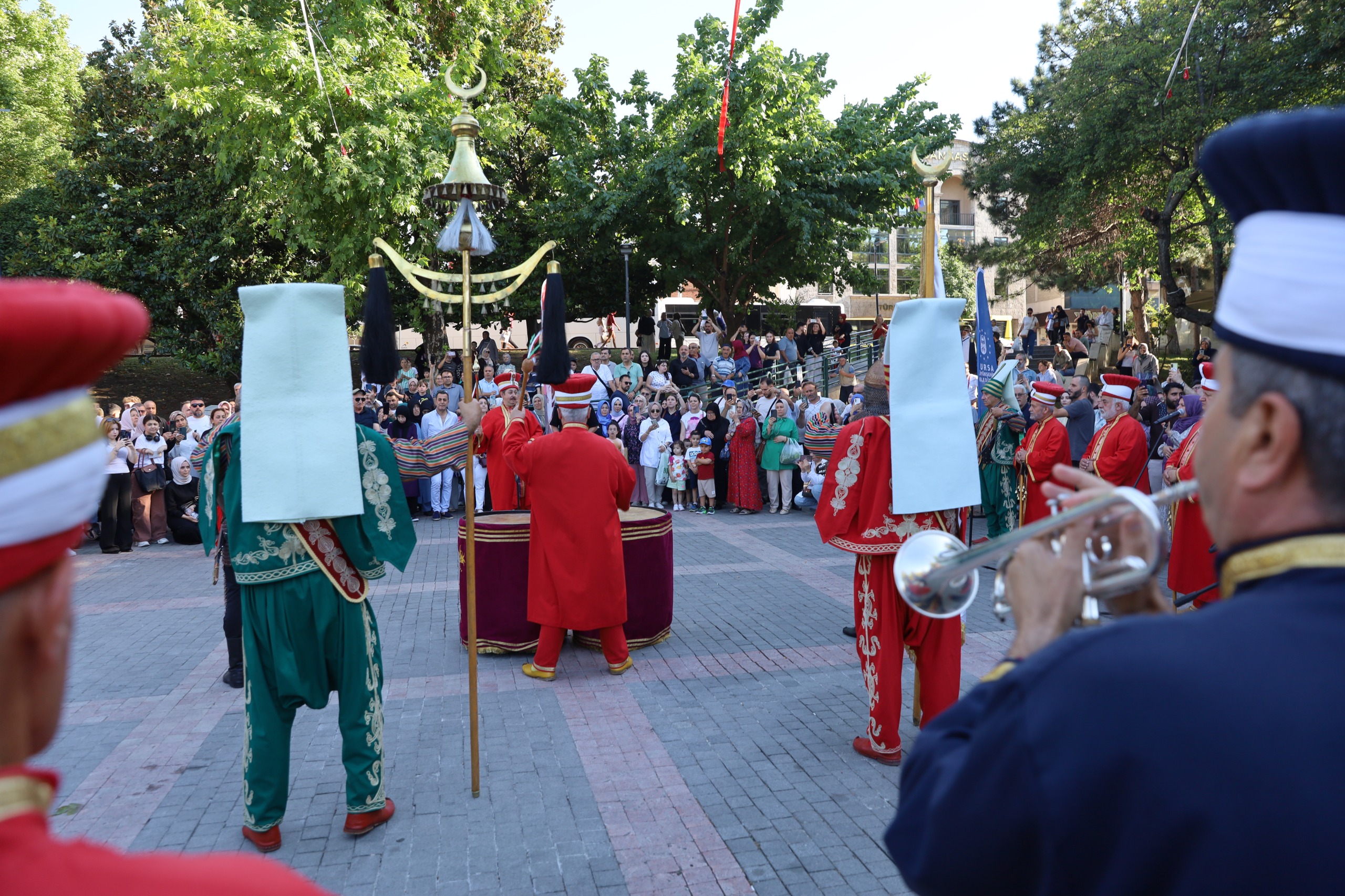 Mehter sesleri bu kez Gazi Orhan Parkı’ndan yükseldi