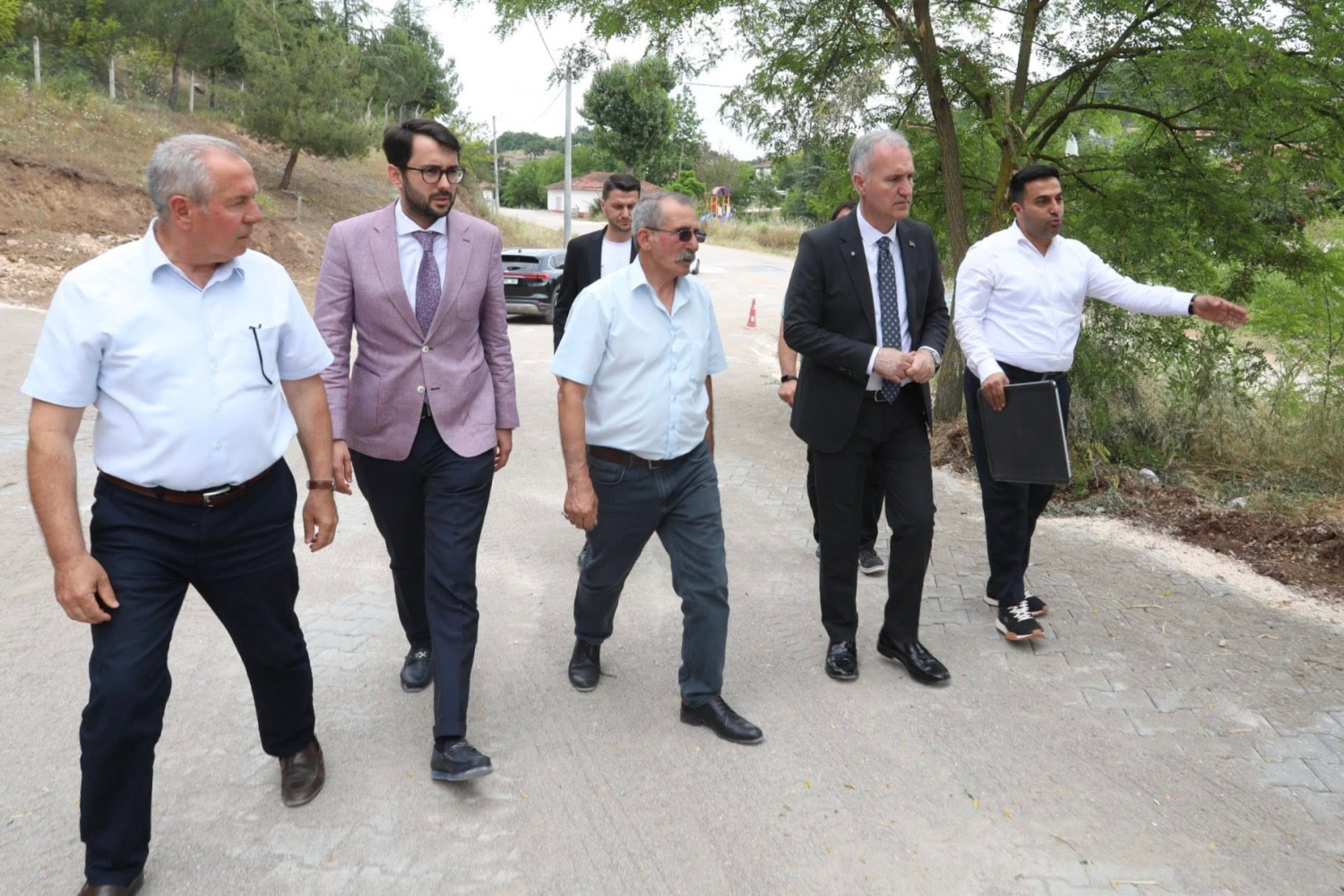 Fındıklı’da 3 Sokakta Parke Taş Çalışması Yapıldı