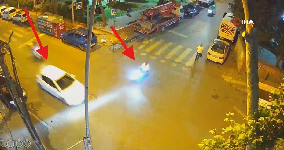Çobançeşme’de Motosiklet Kazası Güvenlik Kamerasında