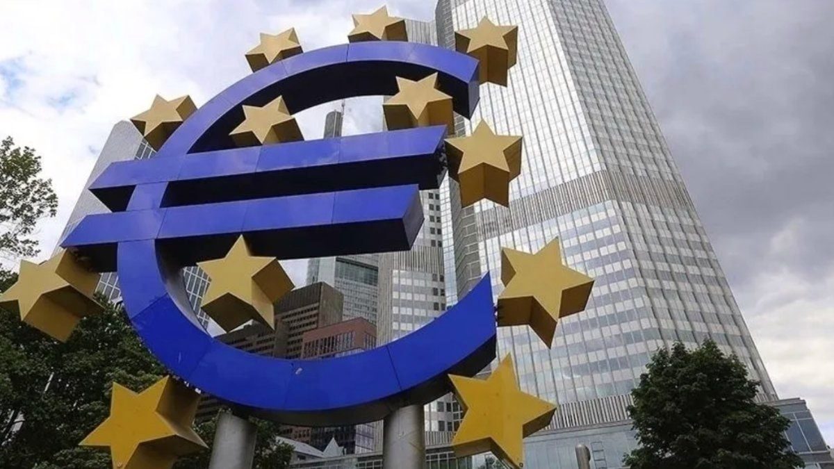 ECB Temmuz Faiz Kararı Sabit Kaldı