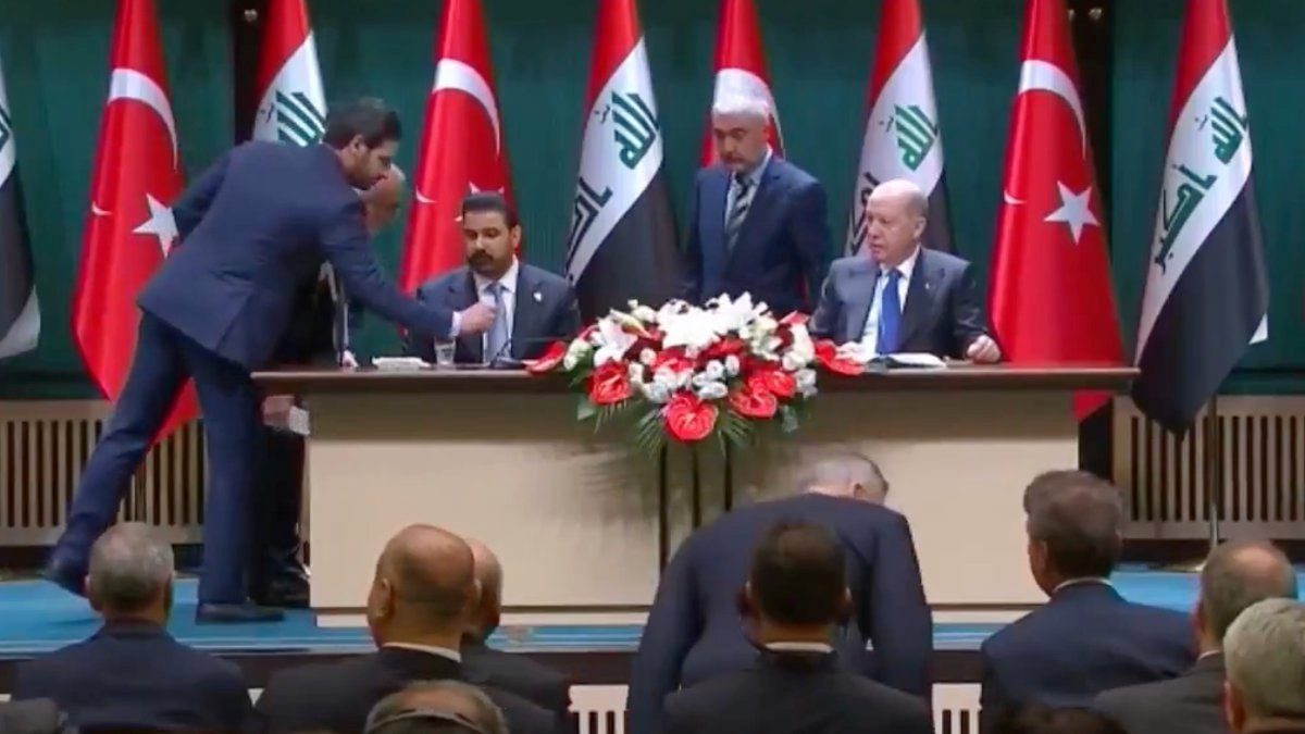 Türkiye-Irak Zirvesinde İmzacı Krizi