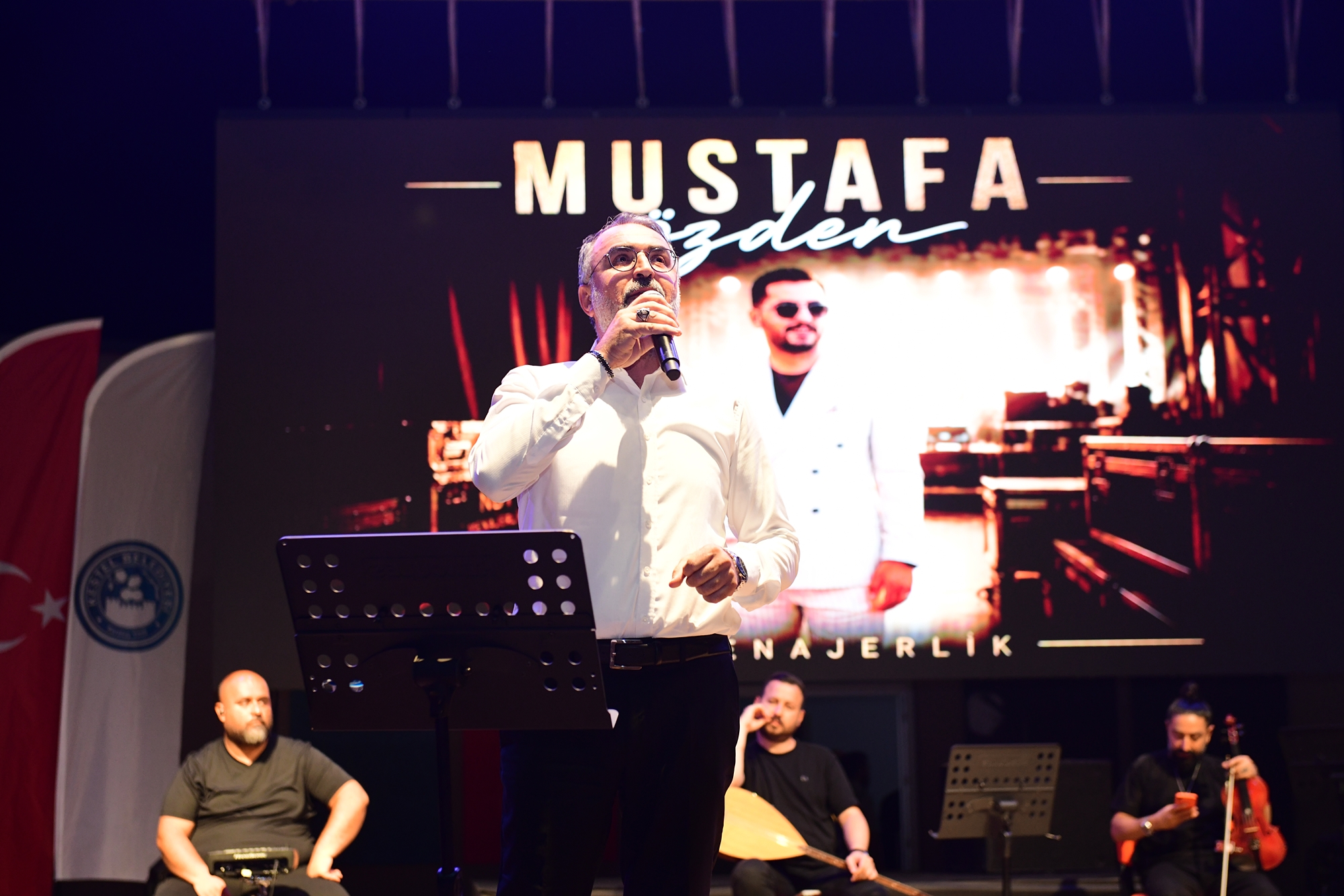 Kestel Belediyesi Yaz Akşamlarını Şölene Dönüştürdü: Mustafa Özden Kestel’i Coşturdu