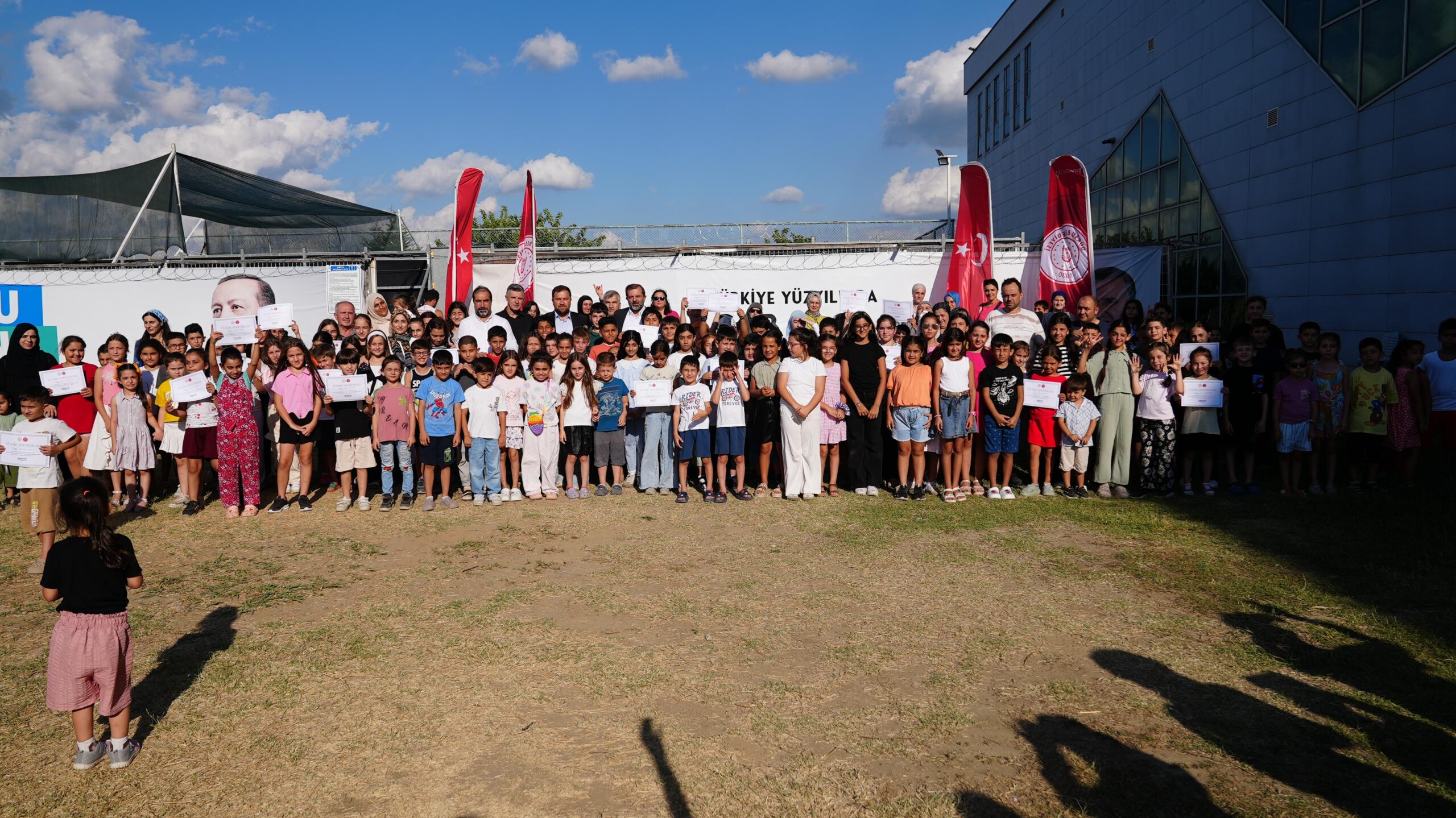 600 Çocuk Gürsu’da Yüzme Öğrendi