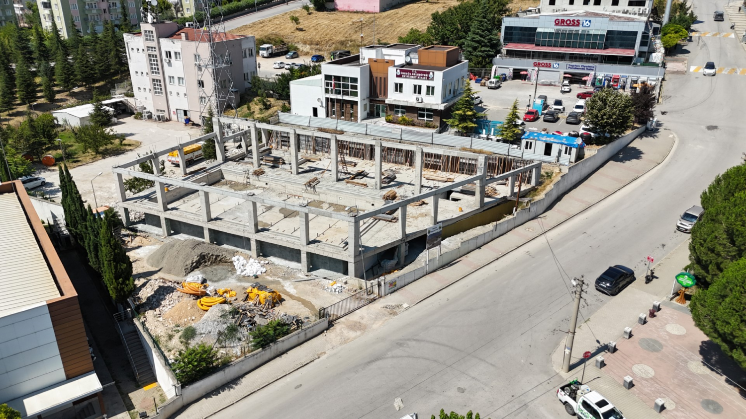 Alanyurt Yüzme Havuzunda Yapım Çalışmaları Sürüyor