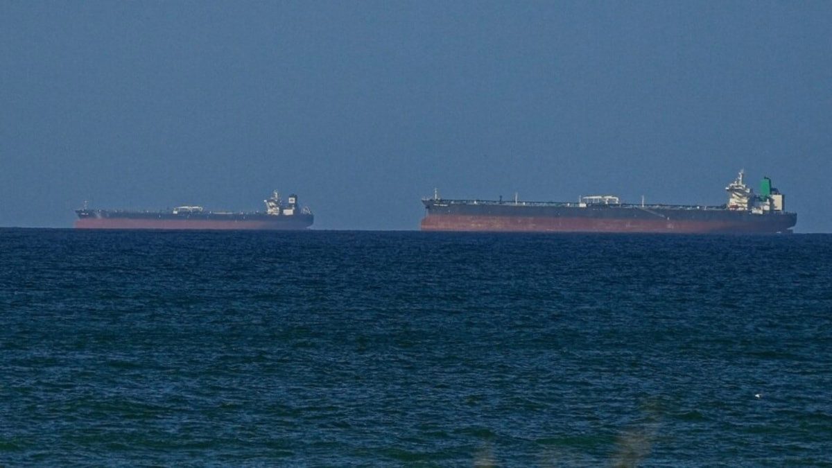 Hürmüz Boğazı’nda ABD Destekli Gizli Tanker Geçişleri