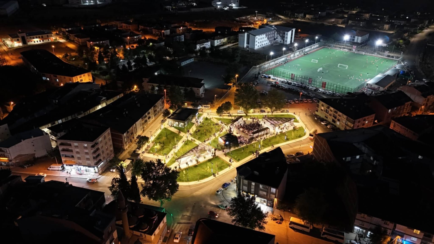Alanyurt Meydanı Coşkulu Törenle Hizmete Açıldı