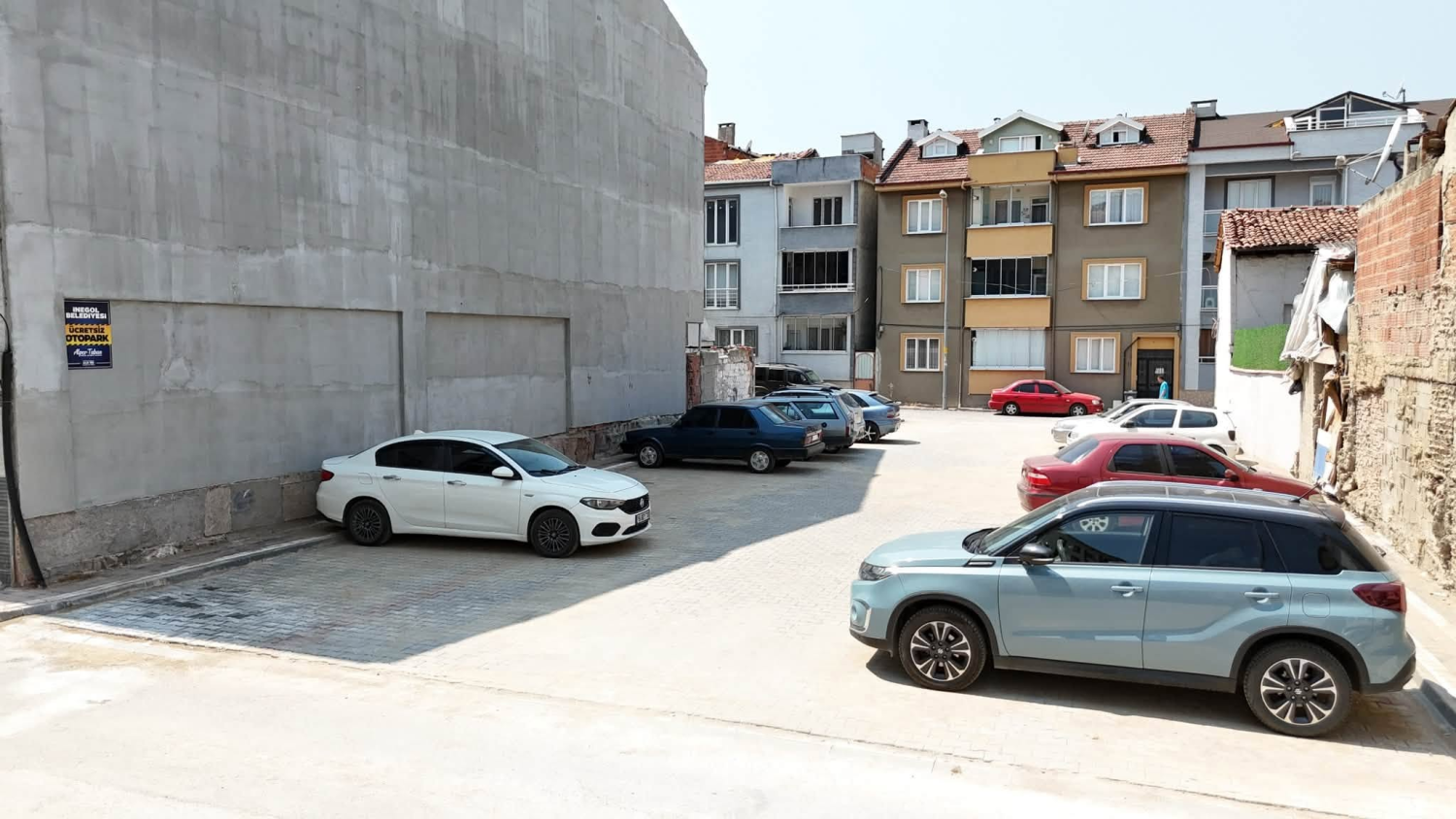 Orhaniye Mahallesinde Kamulaştırmalarla Yeni Otopark Oluşturuldu