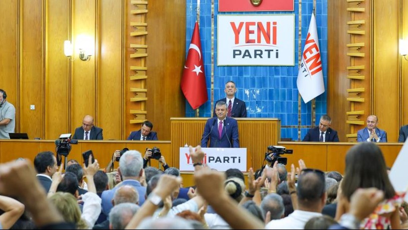 Özgür Özel’in Yeni Parti Çağrısı