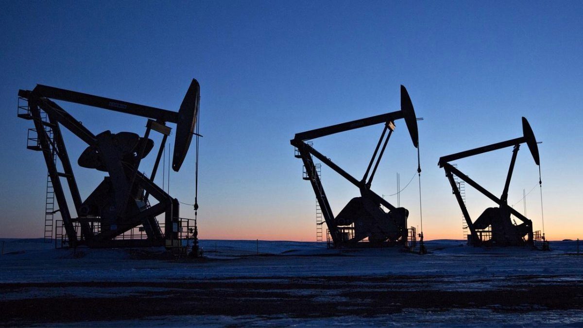 Petrol Piyasasında Jeopolitik Risklerle Dalgalanma