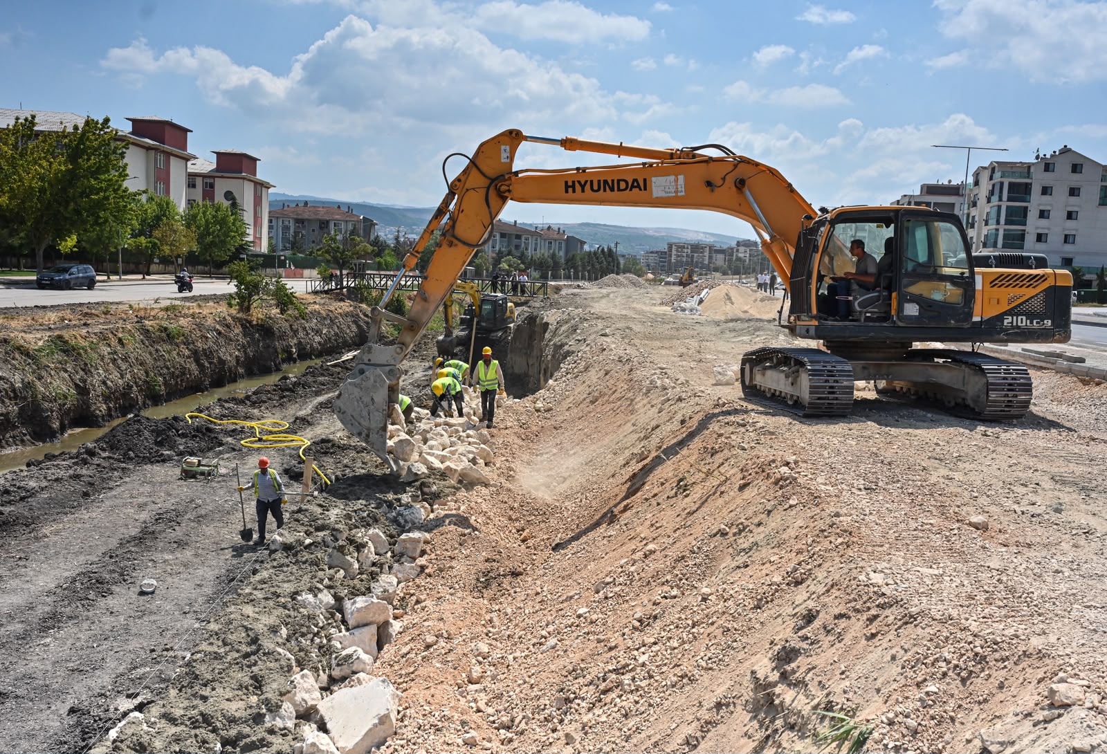 Büyükşehir’den Ürünlü Deresi’nde kapsamlı dönüşüm