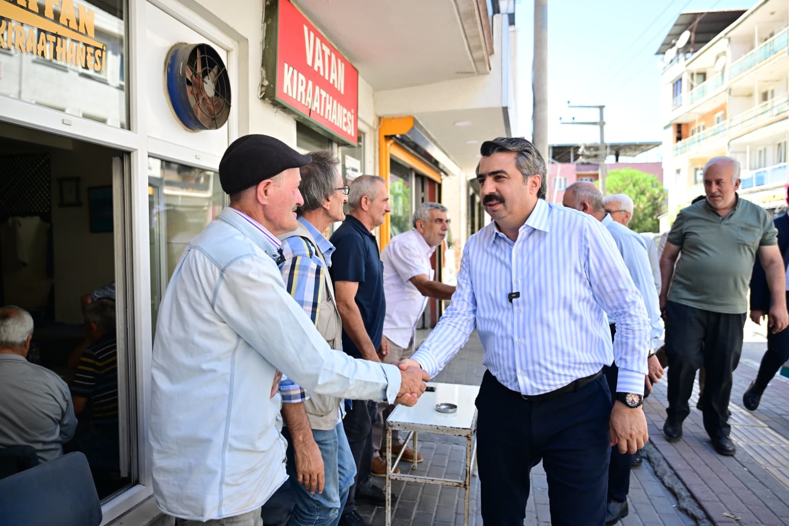 Başkan Oktay Yılmaz Çiçek Caddesi Esnafıyla Buluştu
