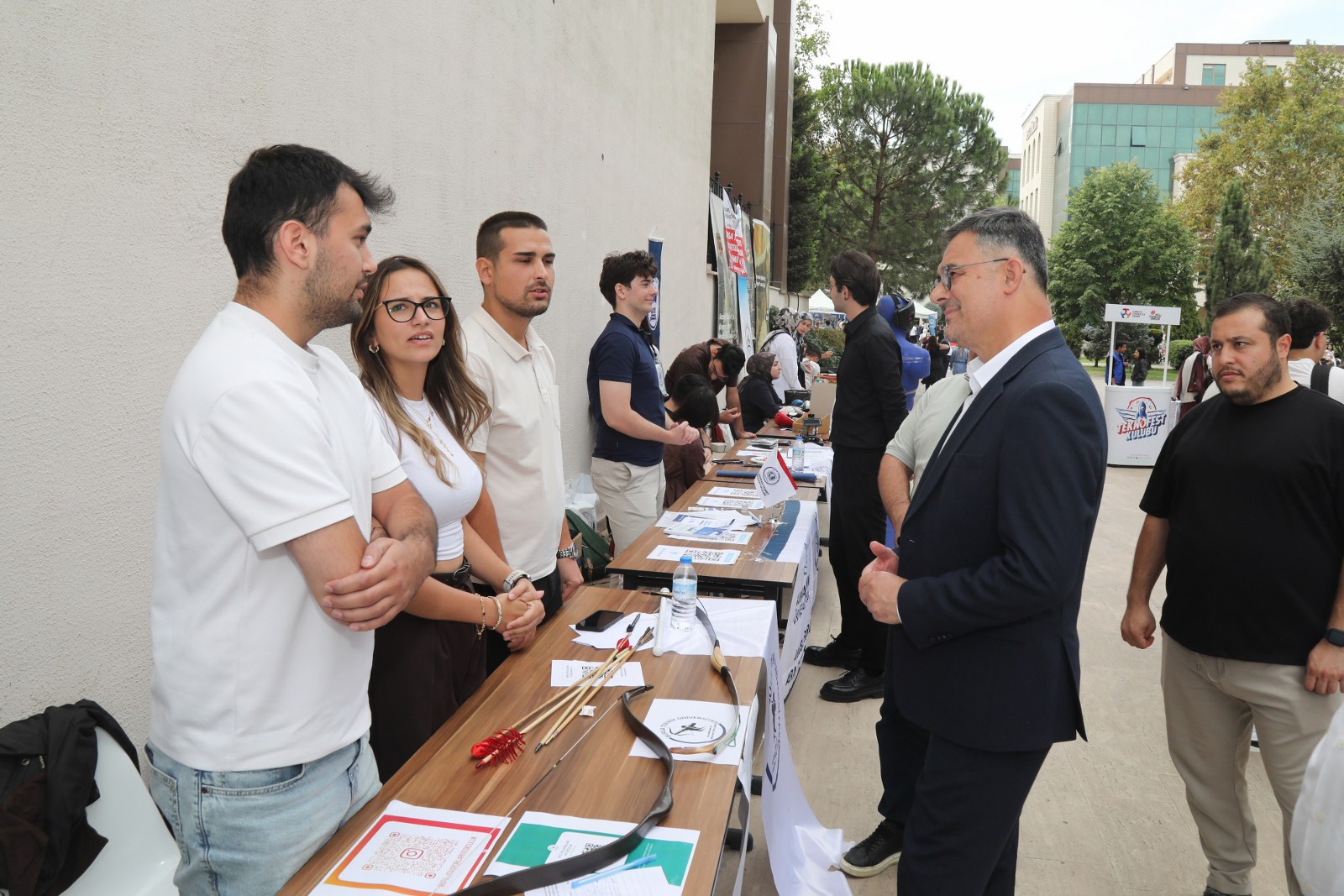 BTÜ öğrenci toplulukları yeni döneme stantlarla “merhaba” dedi