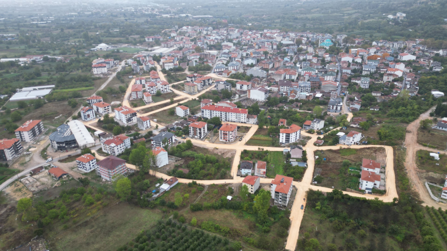 Cerrah Mahallesinde 27 Sokakta Sathi Kaplama Çalışması Başladı