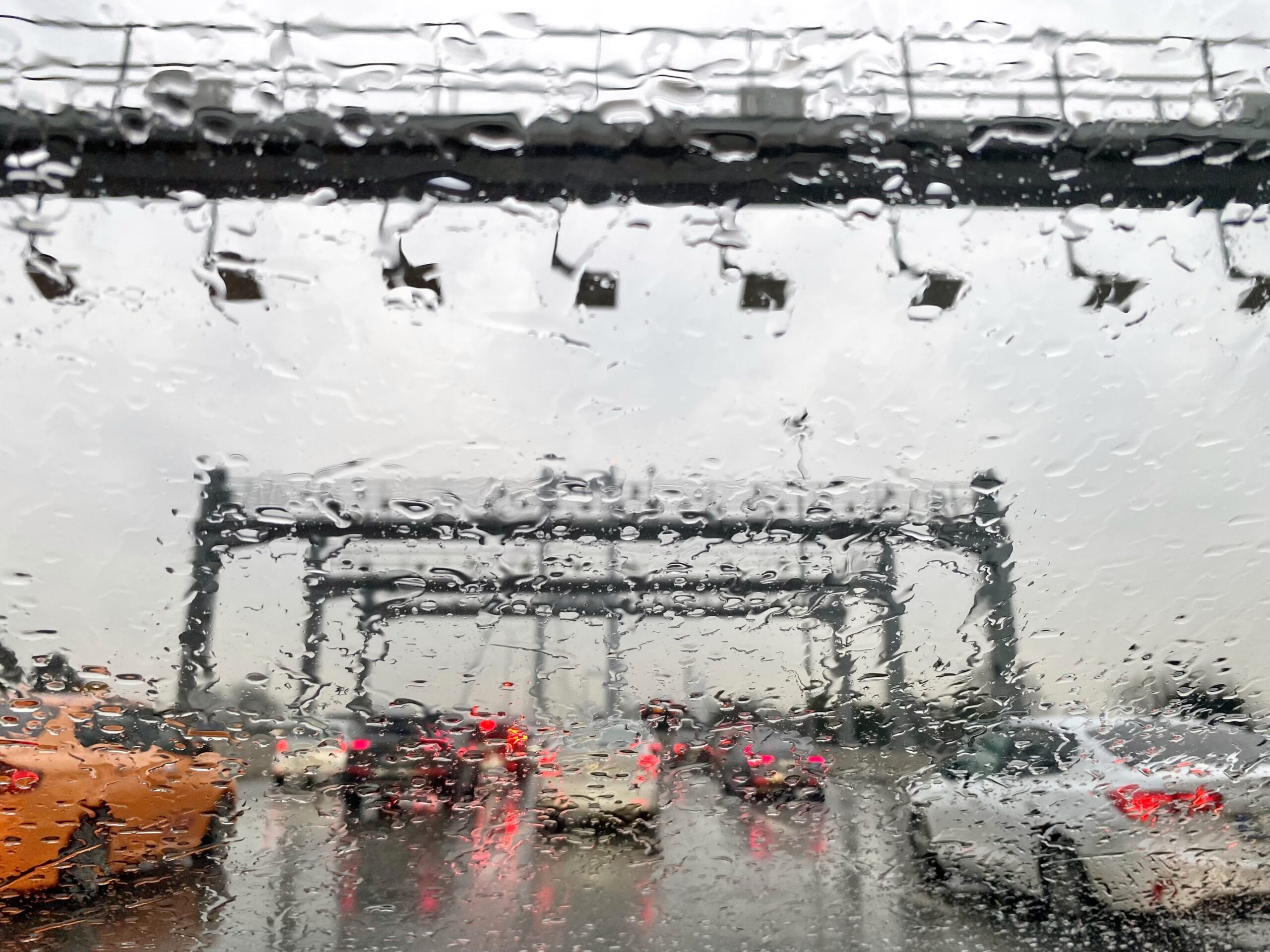 İstanbul’da Sıcaklık Düşüşü ve Sağanak Uyarısı