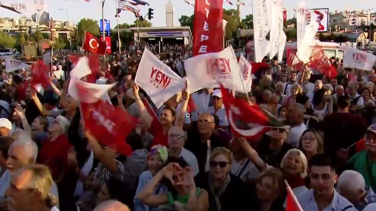 Üsküdar’da ‘Karar Milletindir’ Mitingi
