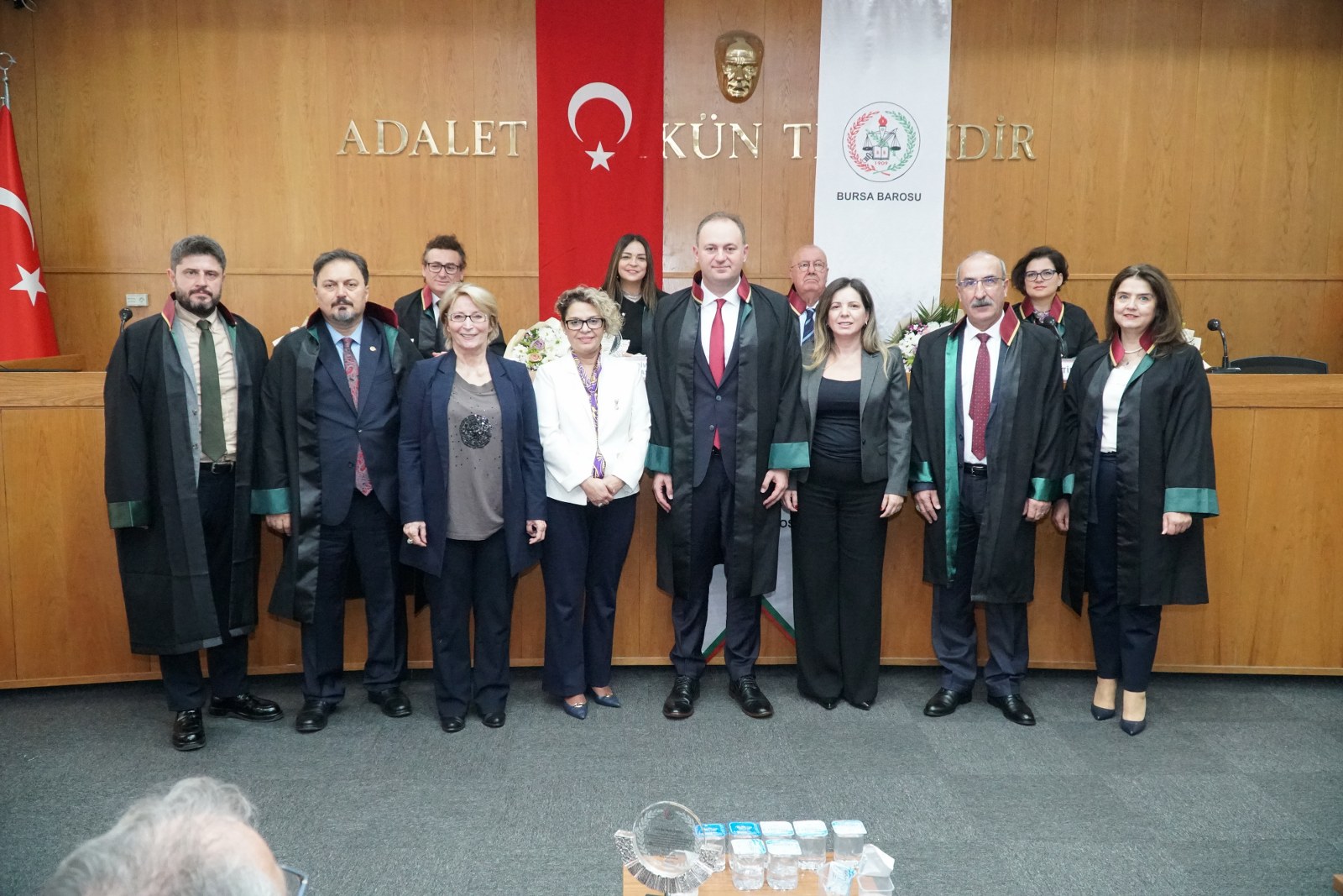 Bursa Barosu’nda Yener Poroy ve yönetimi göreve başladı