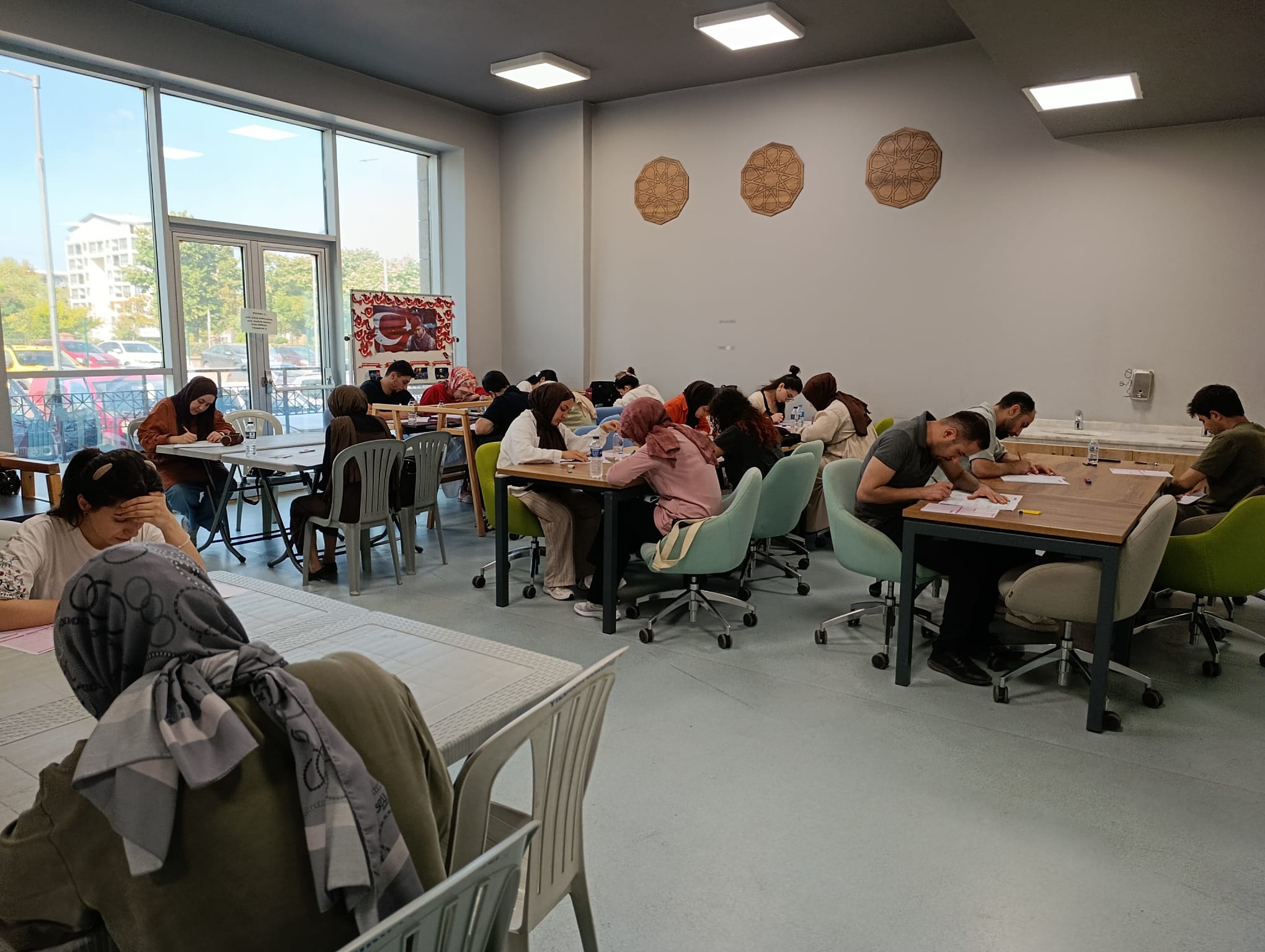 YILDIRIM’DA GENÇLERE KPSS PROVASI