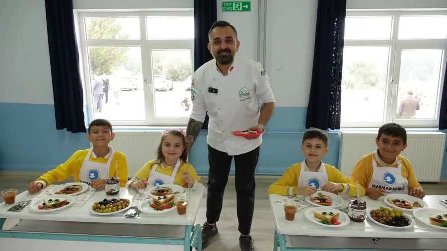 Minik Şeflerle Zeytinler Tarifler İznikli öğrencilerle buluştu