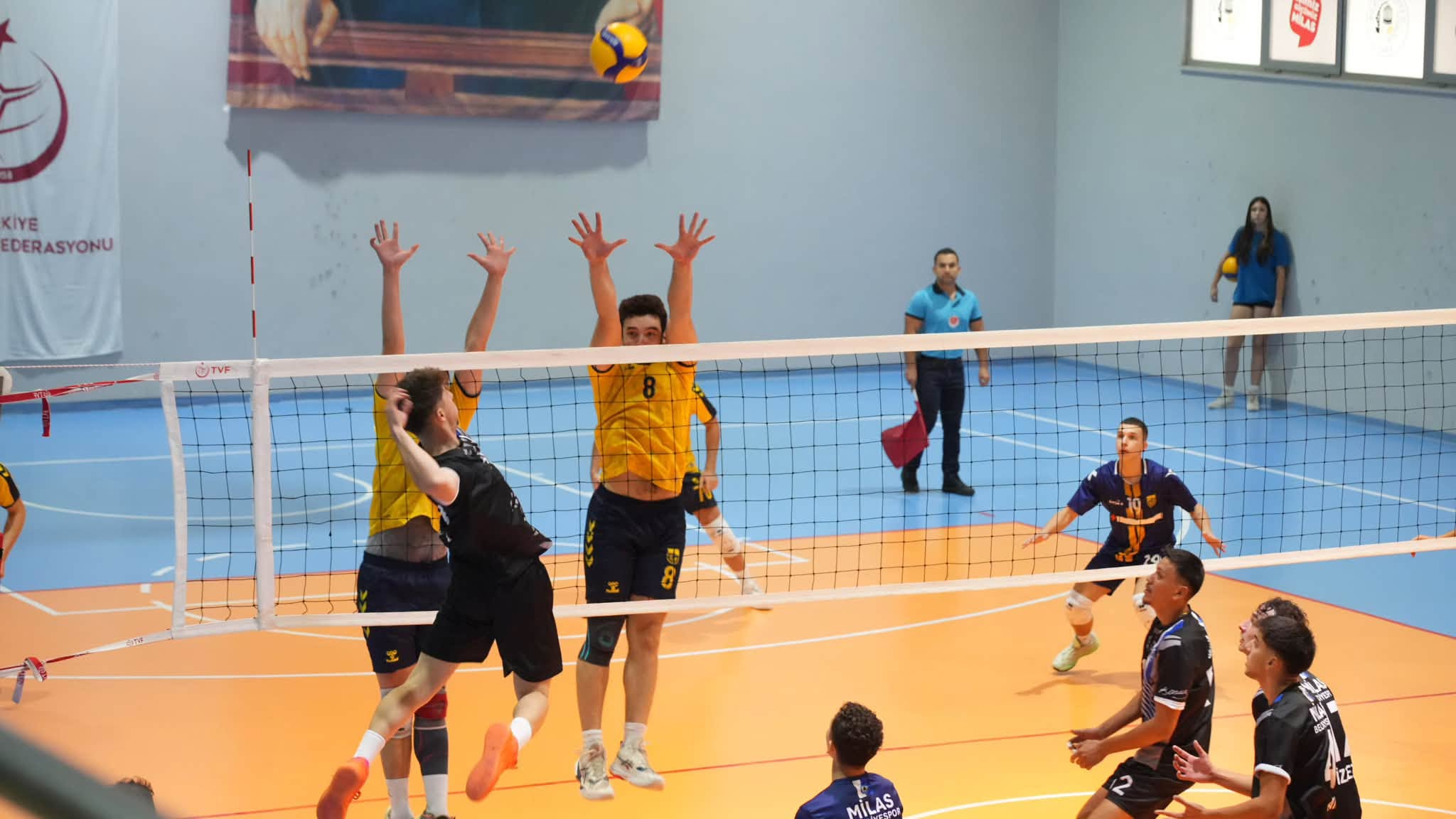 YENİŞEHİR BELEDİYESPOR FİLEDE SET VERMİYOR: 3’TE 3!